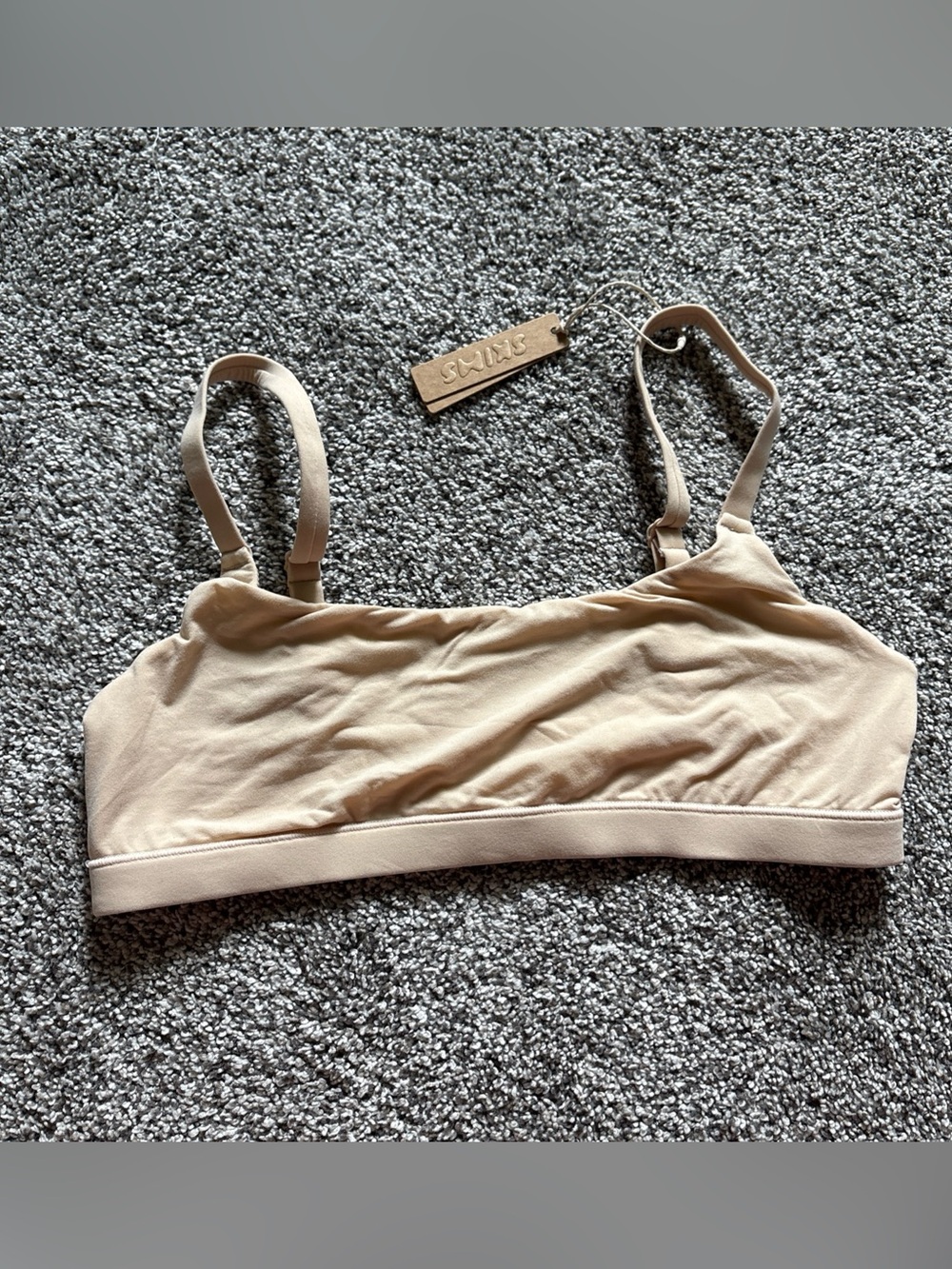 NWT Skims Bralette Scoop neck Size Medium Color Sand Br-Scn-2025